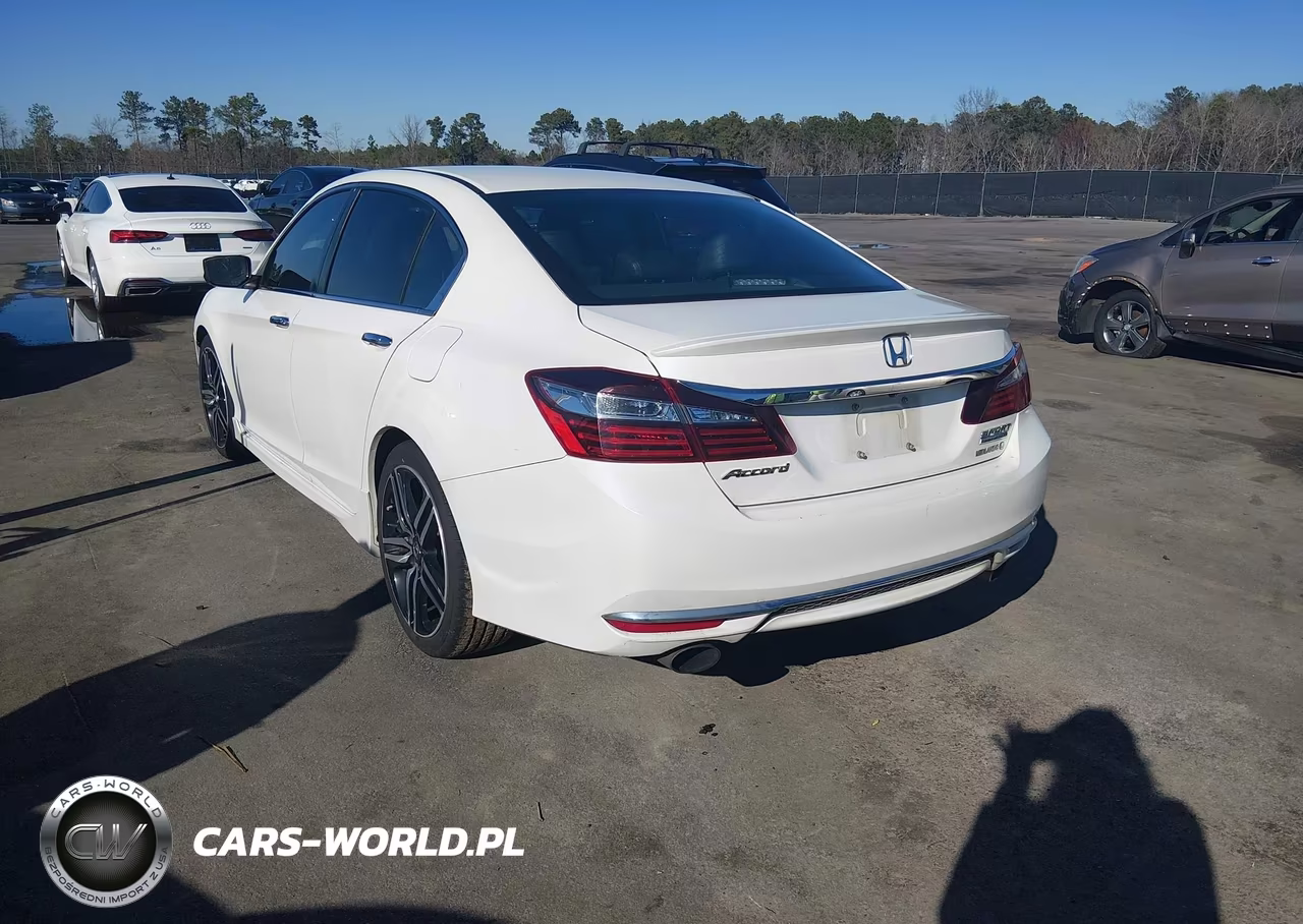2017 Honda Accord Sport Se VIN:1HGCR2F10HA059443 - 3