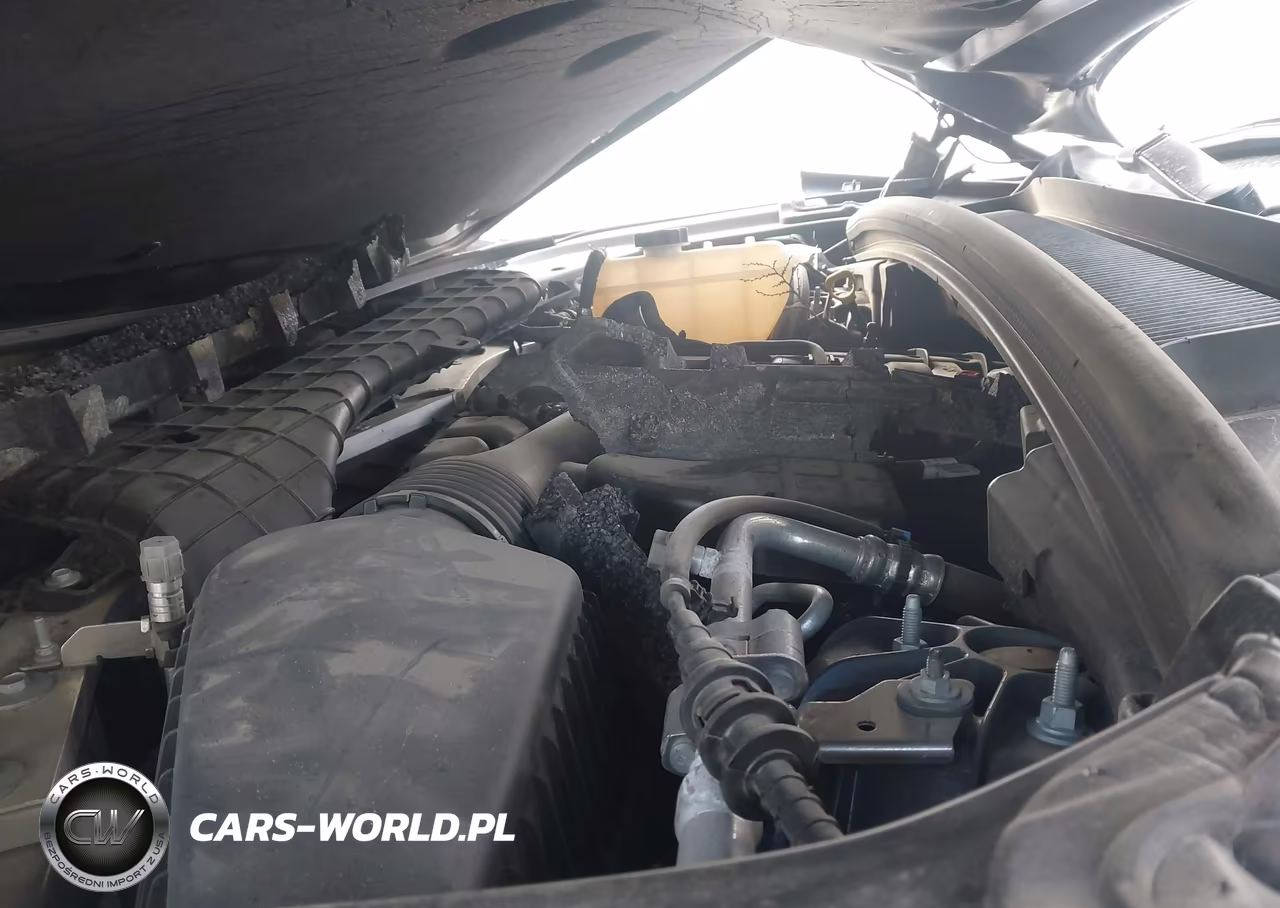 2025 Jeep Grand Cherokee L Altitude X 4X4 VIN:1C4RJKAG7S8670984 - 10