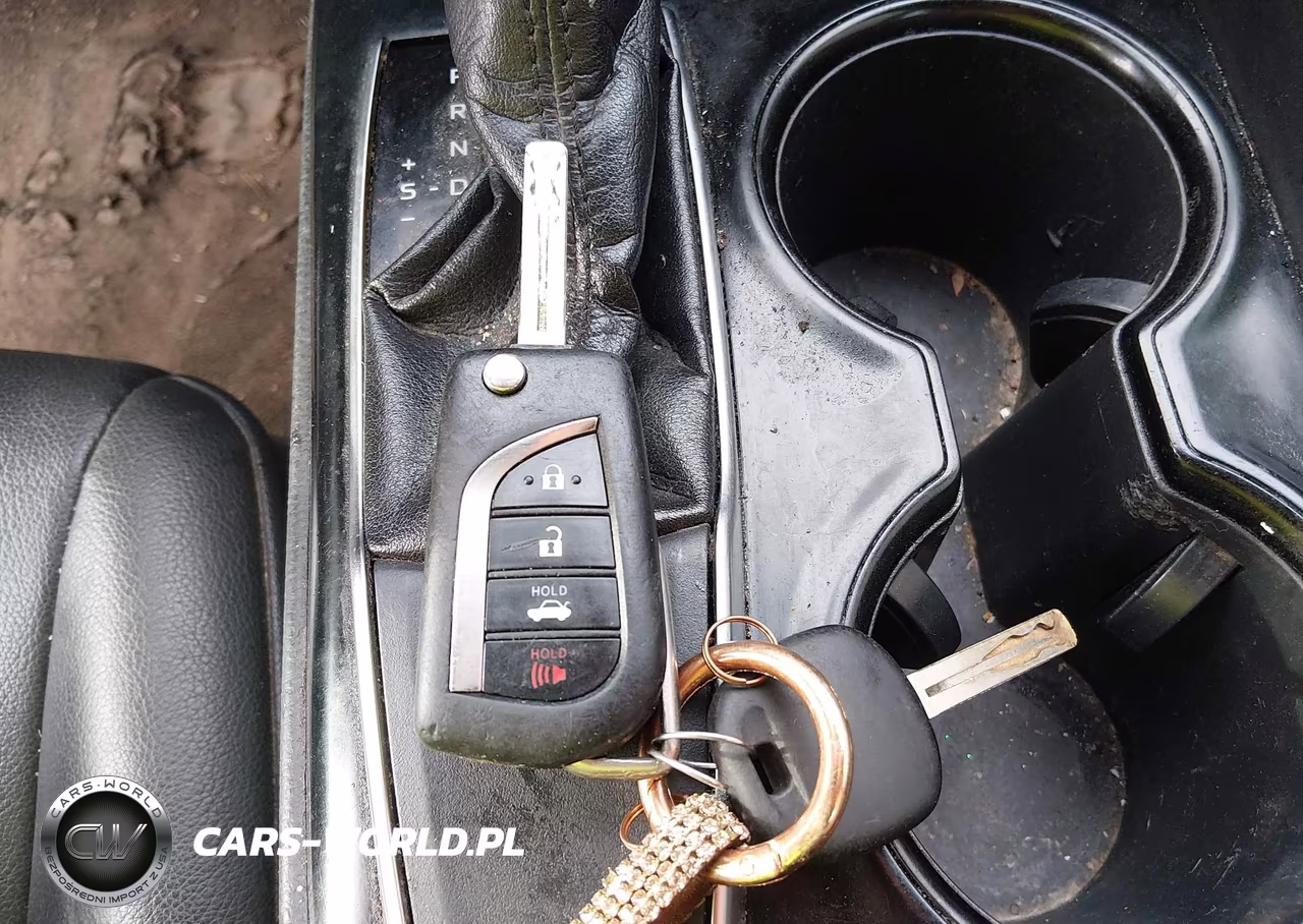2018 Toyota Camry Se VIN:4T1B11HK1JU590782 - 11