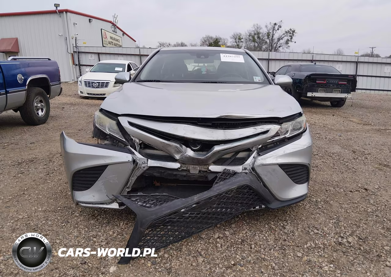 2018 Toyota Camry Se VIN:4T1B11HK1JU590782 - 13
