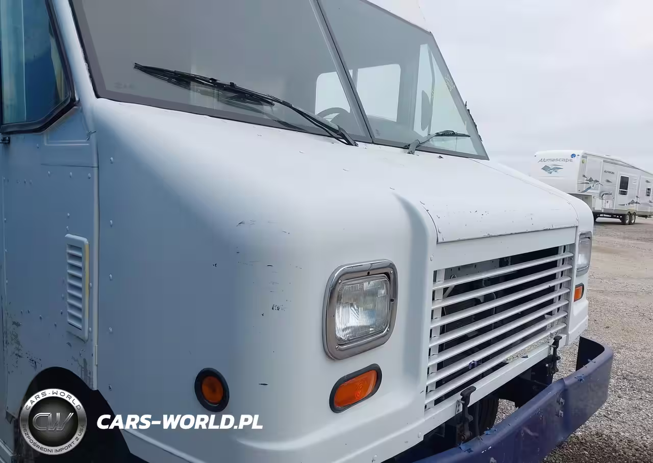 2011 Ford E-450 Stripped