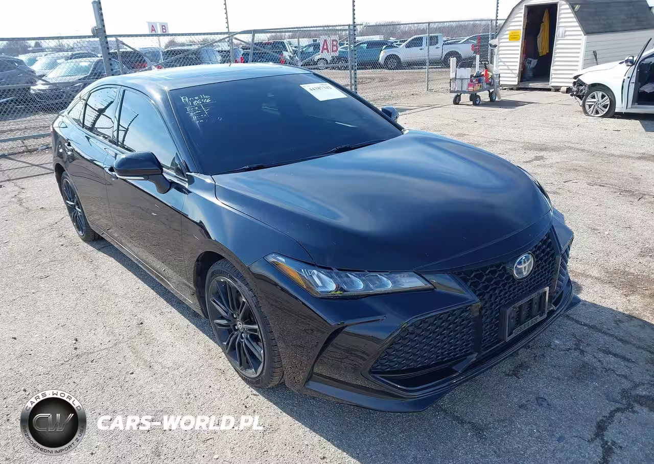 2022 Toyota Avalon Xse Nightshade Hybrid
