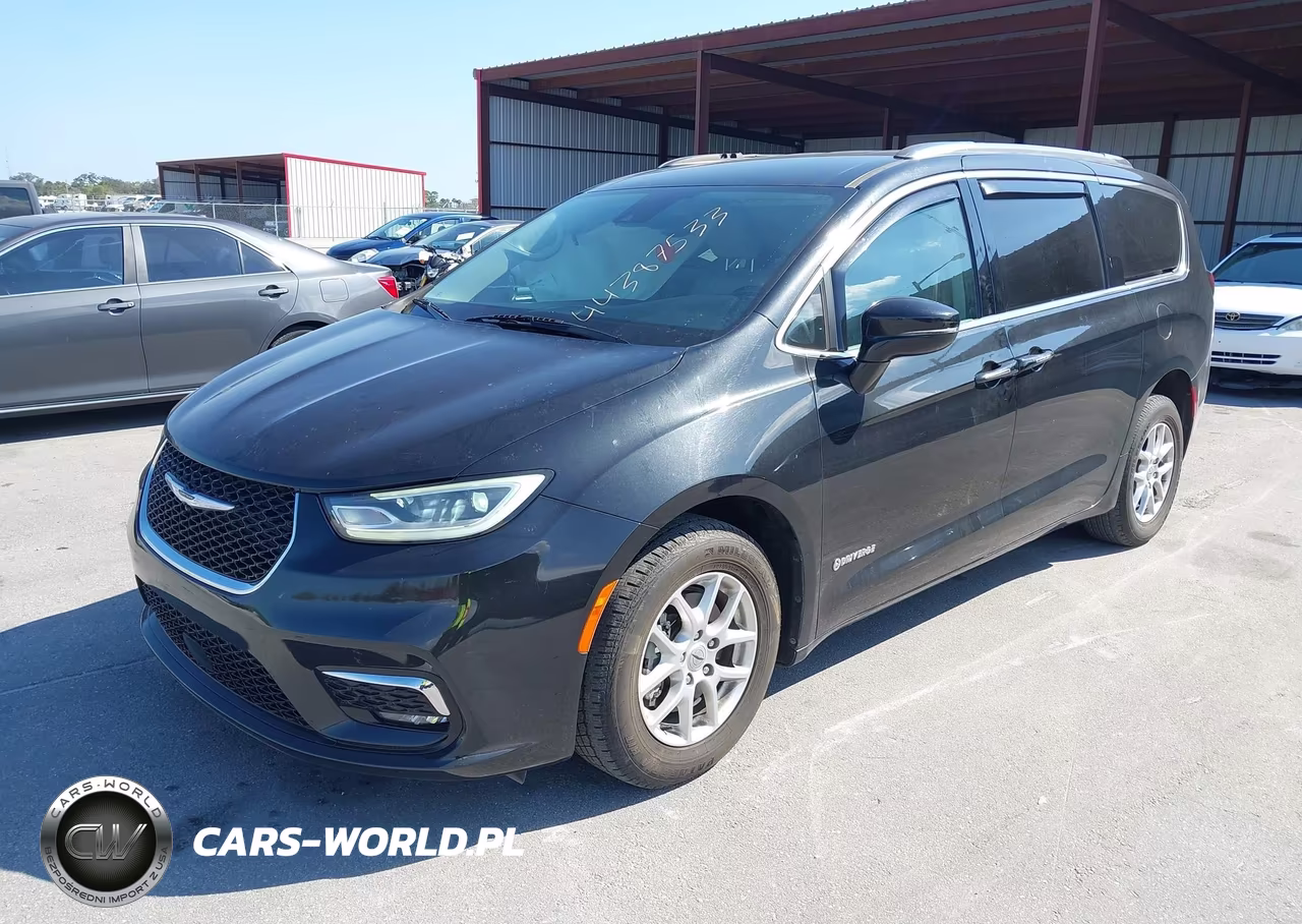 2021 Chrysler Pacifica Touring L VIN:2C4RC1BG8MR592256 - 2