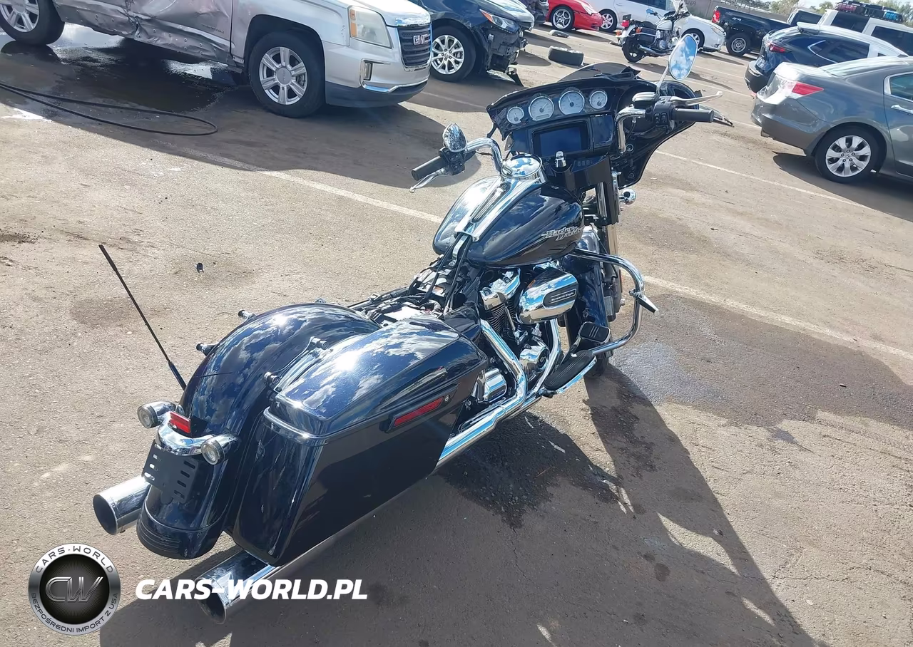 2019 Harley-Davidson Flhx VIN:1HD1KBC13KB610673 - 4