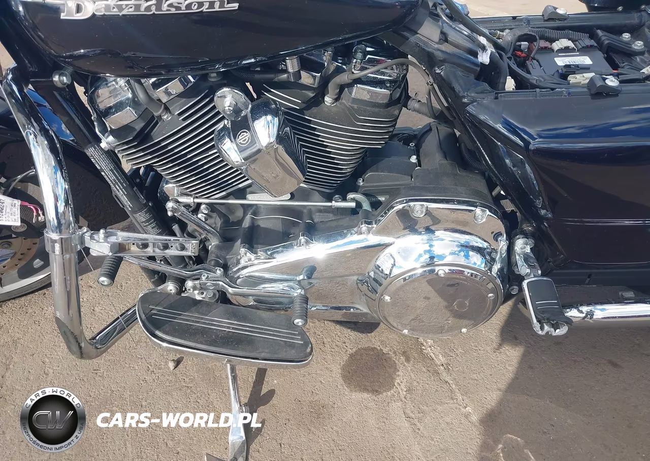 2019 Harley-Davidson Flhx VIN:1HD1KBC13KB610673 - 9