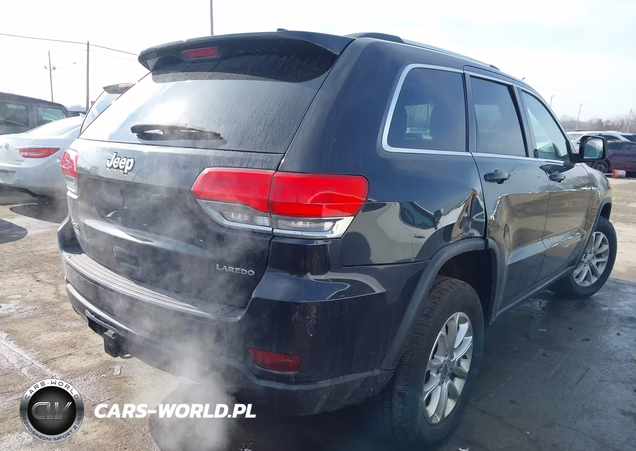 2015 Jeep Grand Cherokee Laredo VIN:1C4RJFAG8FC102107 - 4