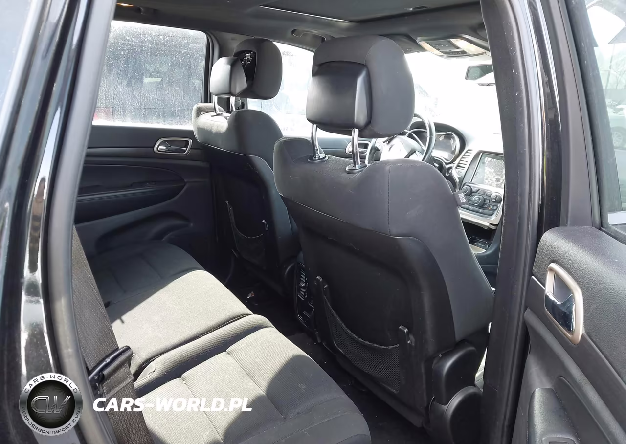 2015 Jeep Grand Cherokee Laredo VIN:1C4RJFAG8FC102107 - 8