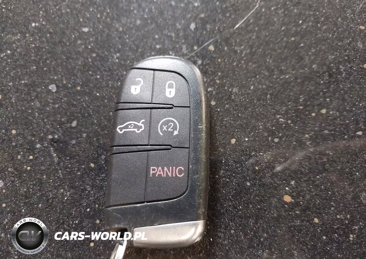 2015 Chrysler 200 S VIN:1C3CCCBB0FN614406 - 11