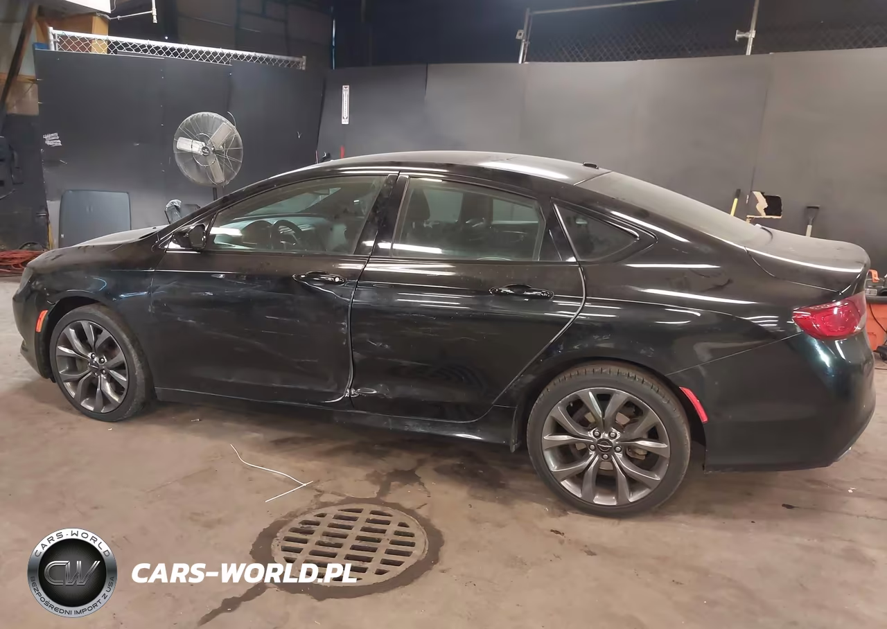 2015 Chrysler 200 S VIN:1C3CCCBB0FN614406 - 6