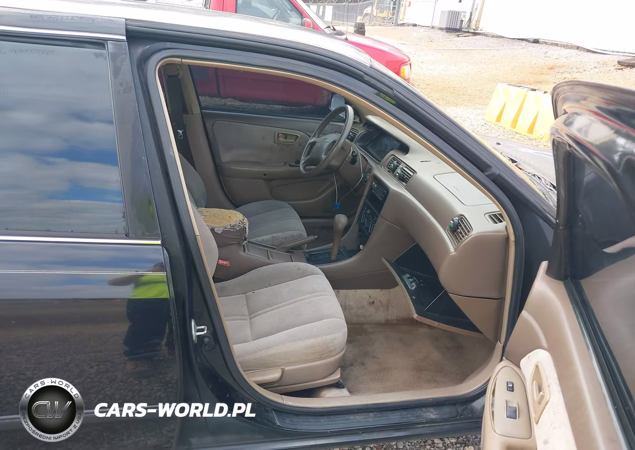 1999 Toyota Camry Ce VIN:4T1BG22KXXU447710 - 5