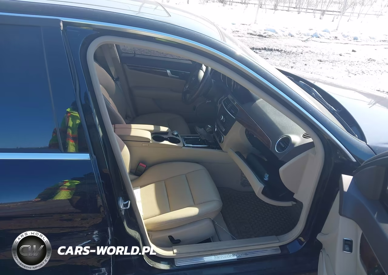 2014 Mercedes-Benz C 300 Sport 4Matic VIN:WDDGF8AB0EA943511 - 5