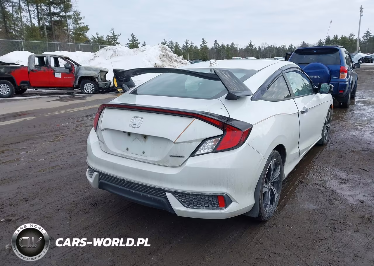 2017 Honda Civic Touring VIN:2HGFC3B90HH352860 - 4