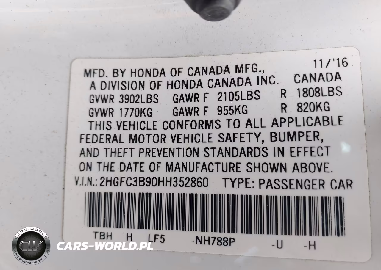 2017 Honda Civic Touring VIN:2HGFC3B90HH352860 - 9