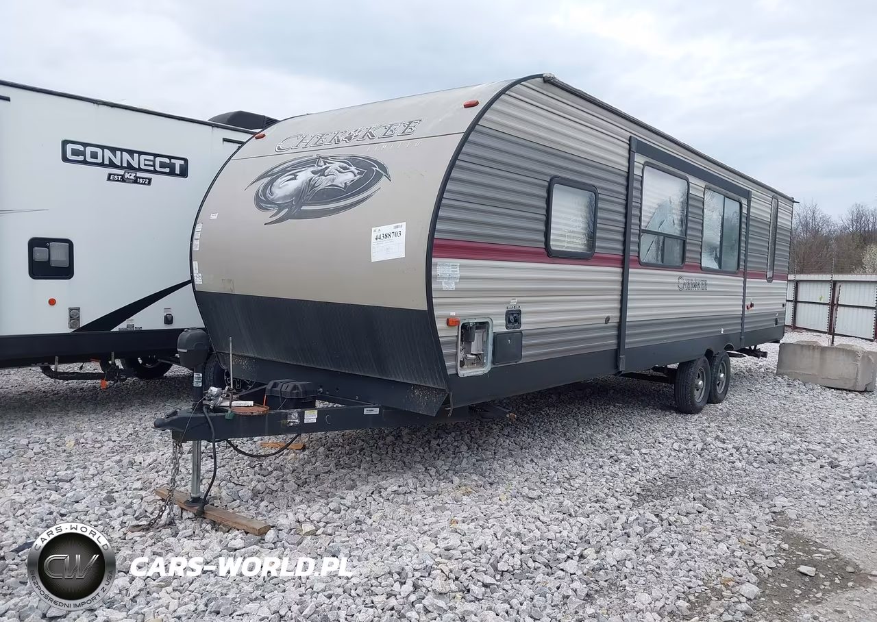 2018 Forest River Travel Trailer VIN:4X4TCKB27JX133579 - 2