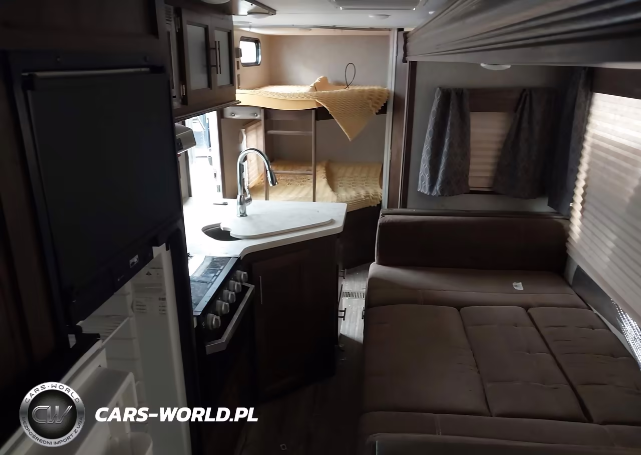 2018 Forest River Travel Trailer VIN:4X4TCKB27JX133579 - 5