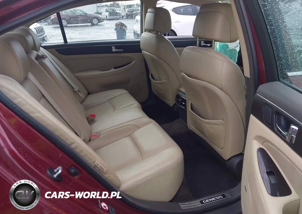 2011 Hyundai Genesis 4.6 VIN:KMHGC4DF5BU125112 - 8