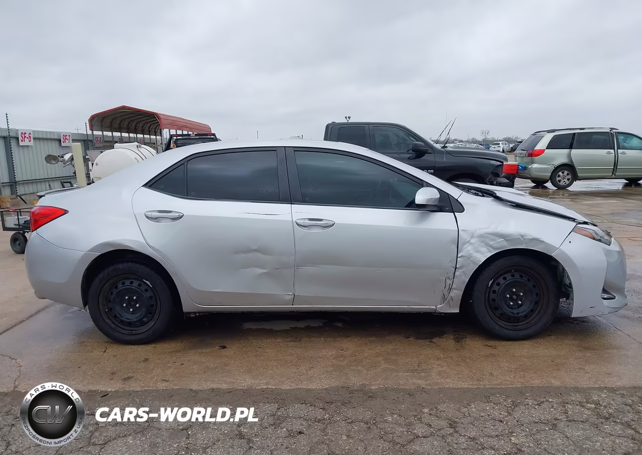 2019 Toyota Corolla Xle VIN:5YFBURHE7KP856308 - 14