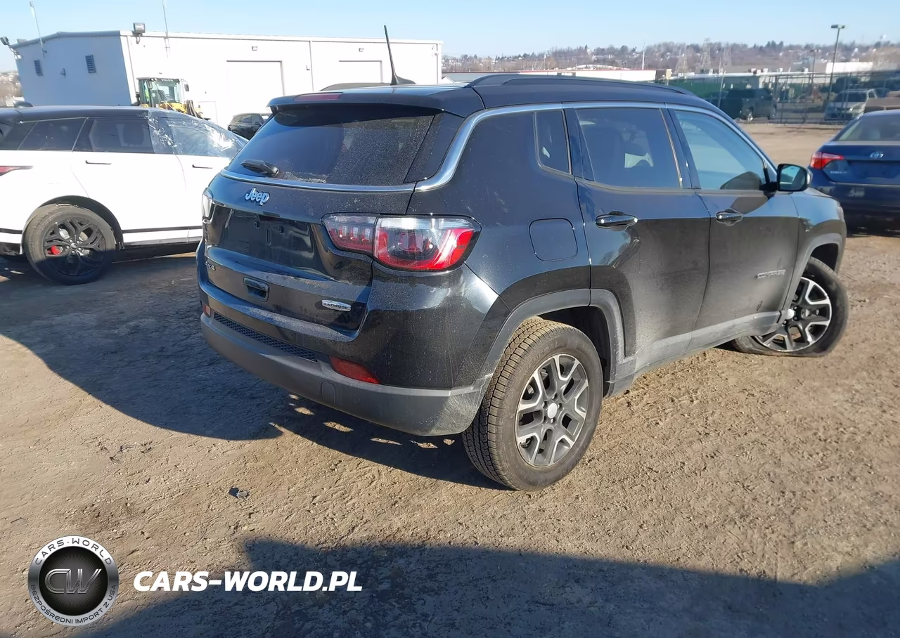 2022 Jeep Compass Latitude 4X4 VIN:3C4NJDBB9NT121628 - 4