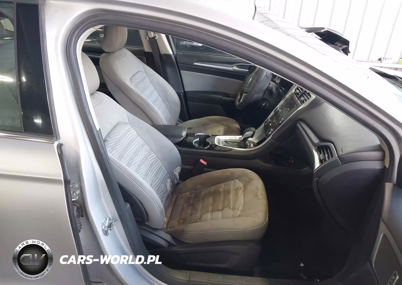 2016 Ford Fusion S VIN:3FA6P0G7XGR147466 - 5