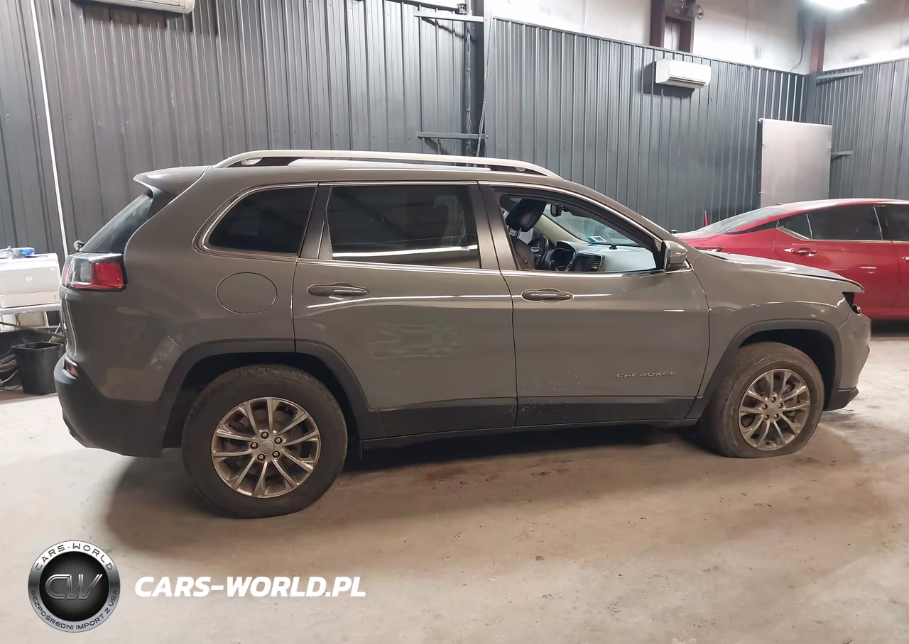 2021 Jeep Cherokee Latitude Lux 4X4 VIN:1C4PJMMX0MD209876 - 12