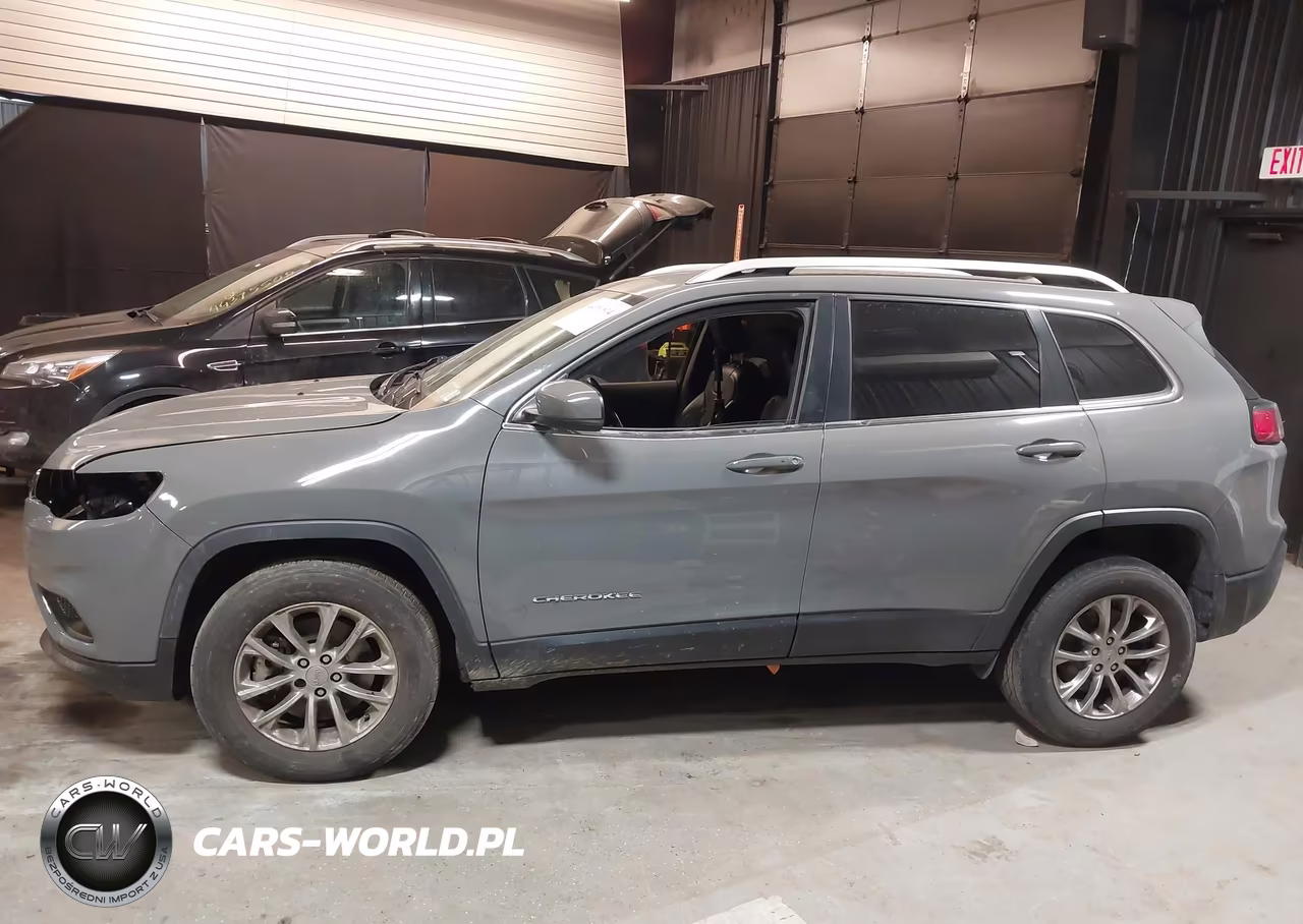 2021 Jeep Cherokee Latitude Lux 4X4 VIN:1C4PJMMX0MD209876 - 13