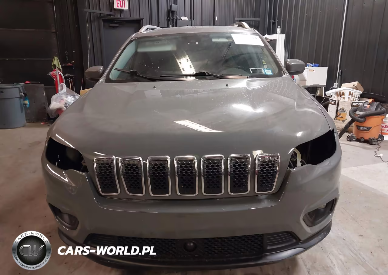 2021 Jeep Cherokee Latitude Lux 4X4 VIN:1C4PJMMX0MD209876 - 6