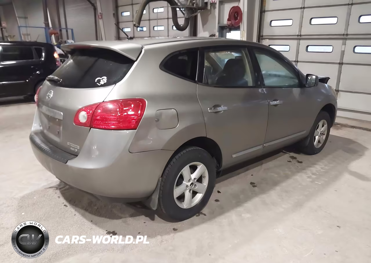 2012 Nissan Rogue S VIN:JN8AS5MVXCW711857 - 4