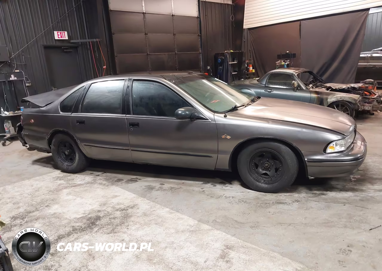 1996 Chevrolet Caprice - Impala Classic Ss VIN:1G1BL52P0TR171847 - 13