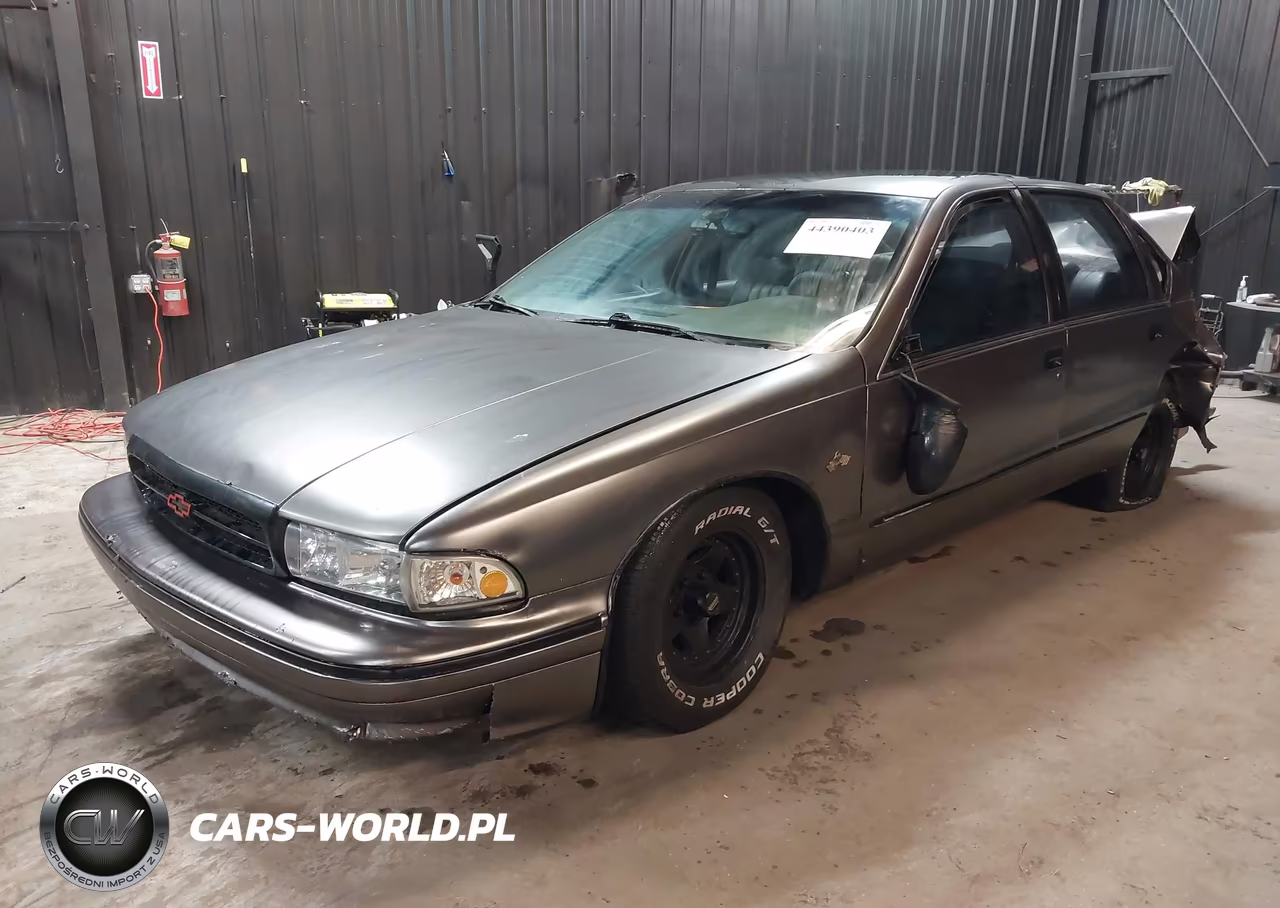 1996 Chevrolet Caprice - Impala Classic Ss VIN:1G1BL52P0TR171847 - 2