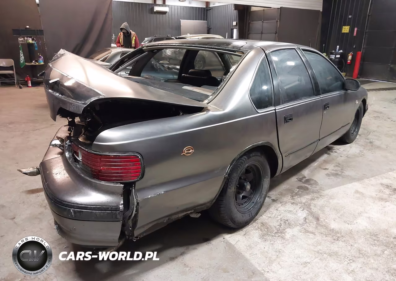 1996 Chevrolet Caprice - Impala Classic Ss VIN:1G1BL52P0TR171847 - 4