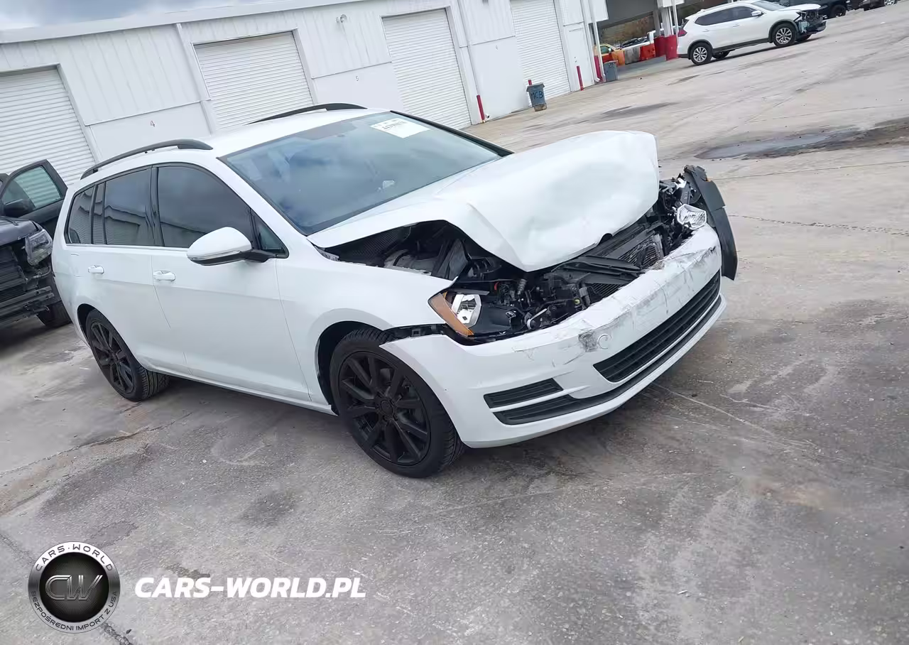 2015 Volkswagen Golf Sportwagen Tdi S 4-Door