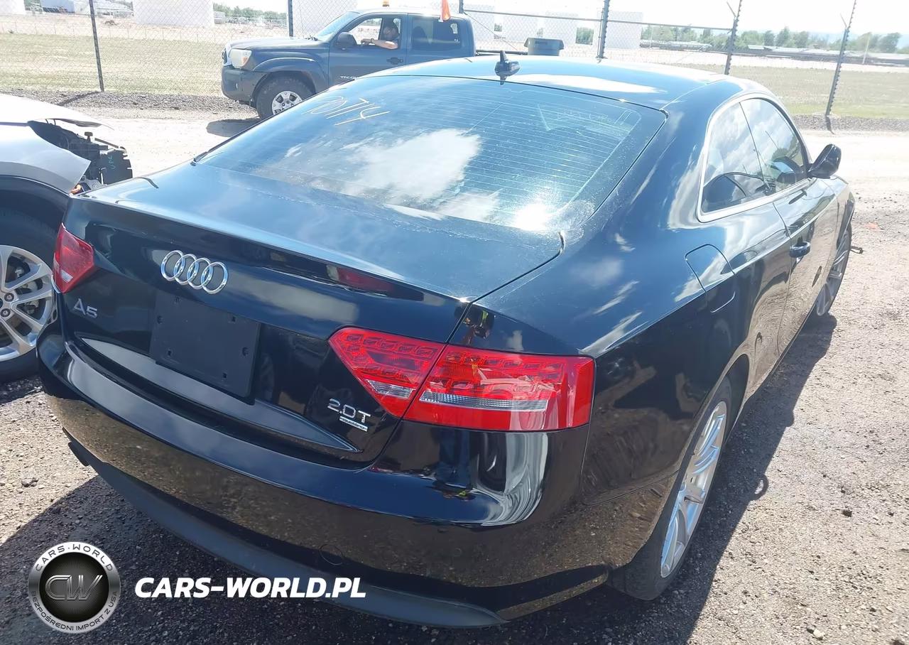 2011 Audi A5 2.0T Premium VIN:WAULFAFR6BA034042 - 4
