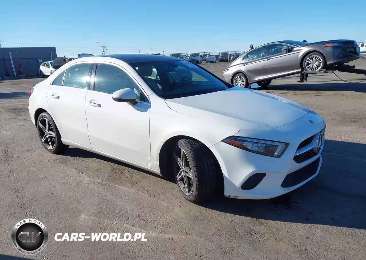 2019 Mercedes-Benz A 220