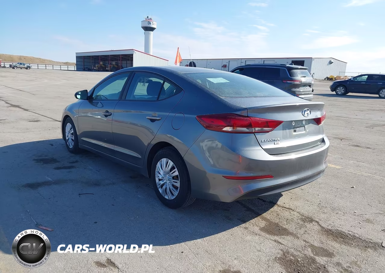2018 Hyundai Elantra Se VIN:5NPD74LF3JH281834 - 3