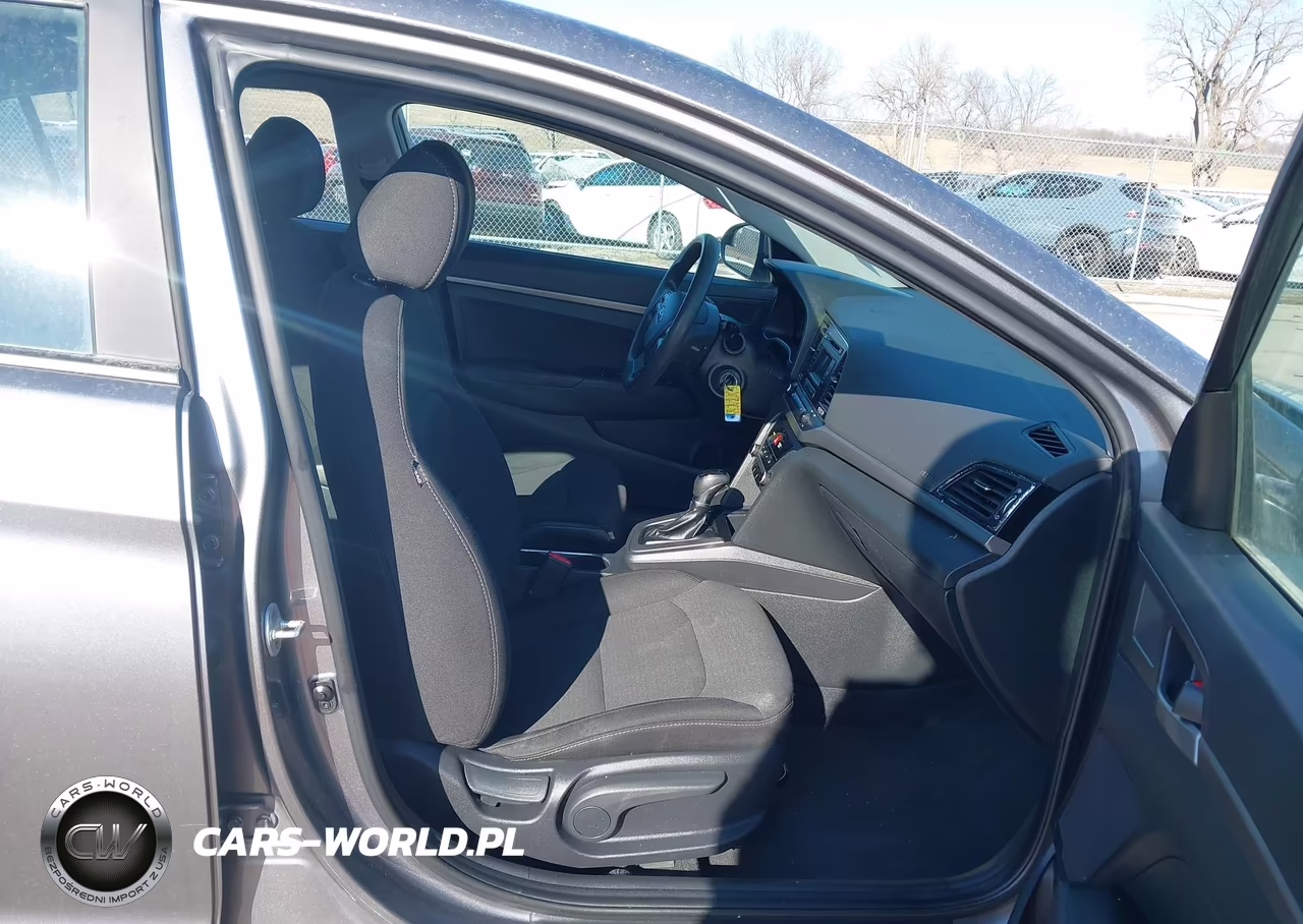 2018 Hyundai Elantra Se VIN:5NPD74LF3JH281834 - 5