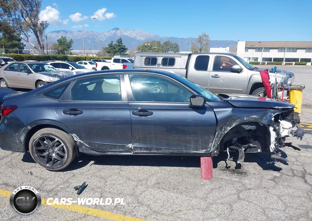 2025 Honda Civic Sport VIN:2HGFE2F52SH568065 - 12