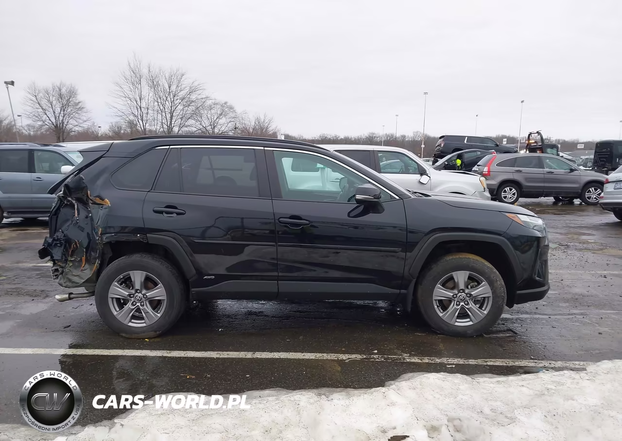 2022 Toyota Rav4 Hybrid Xle VIN:4T3RWRFV2NU074035 - 13