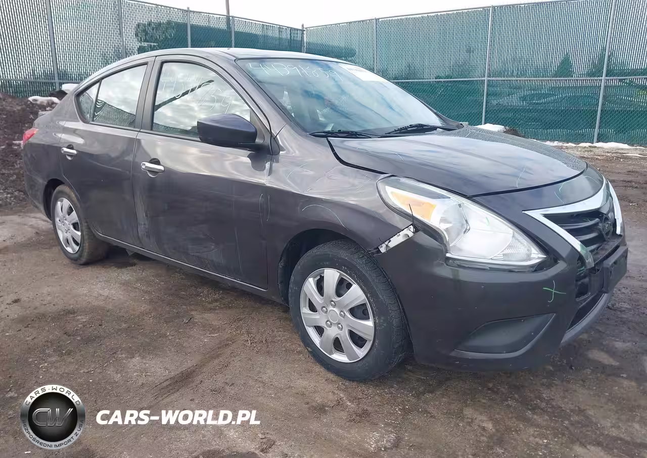 2015 Nissan Versa 1.6 Sv