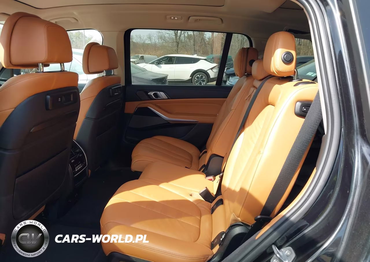 2019 BMW X7 xDrive50I VIN:5UXCX4C58KLS36774 - 8