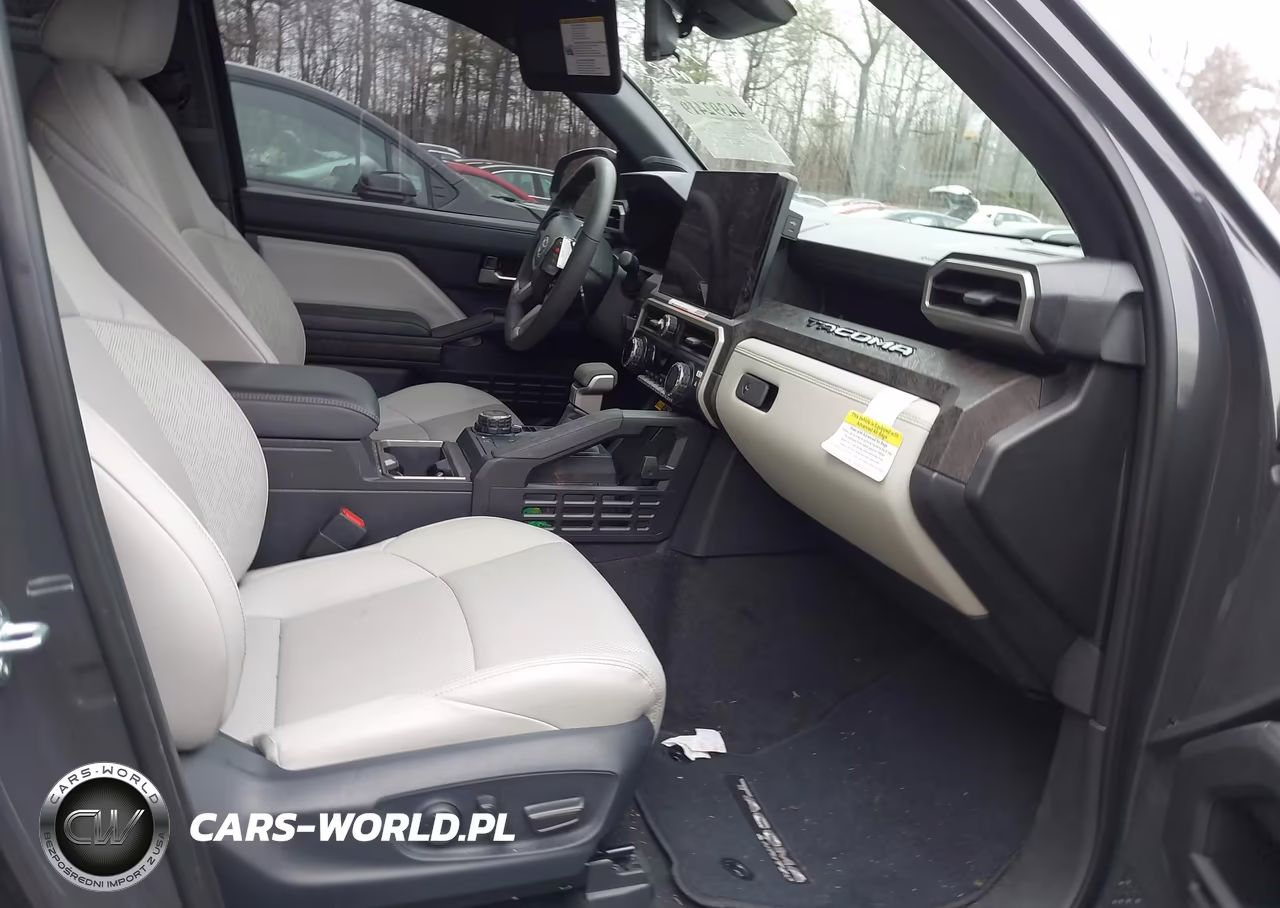 2025 Toyota Tacoma Limited VIN:3TMLB5JN2SM137343 - 5