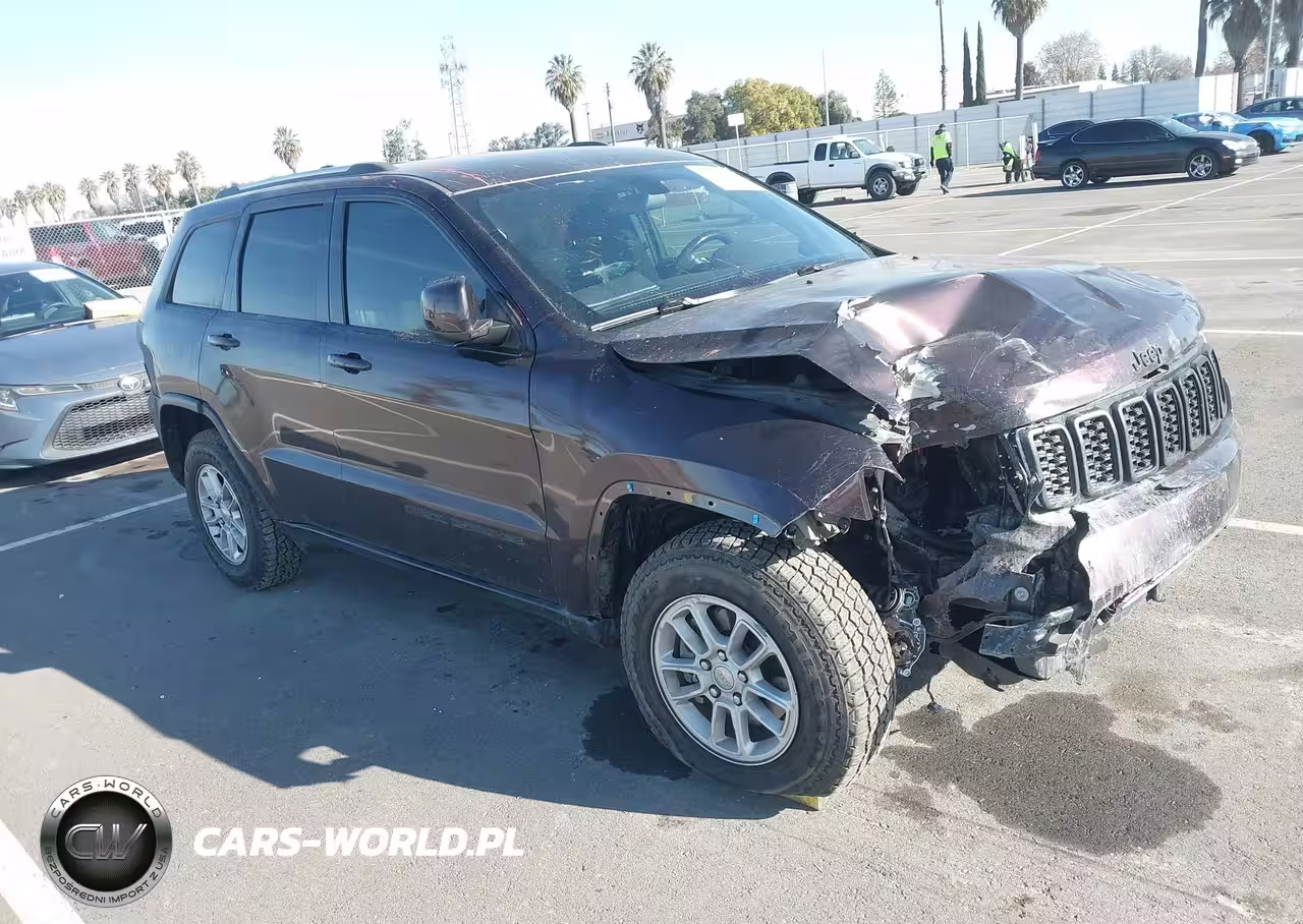 2020 Jeep Grand Cherokee Laredo E 4X2