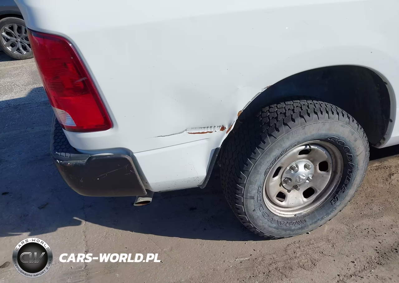 2019 Ram 1500 Classic Tradesman 4X4 6'4 Box VIN:1C6RR7FG1KS656457 - 12