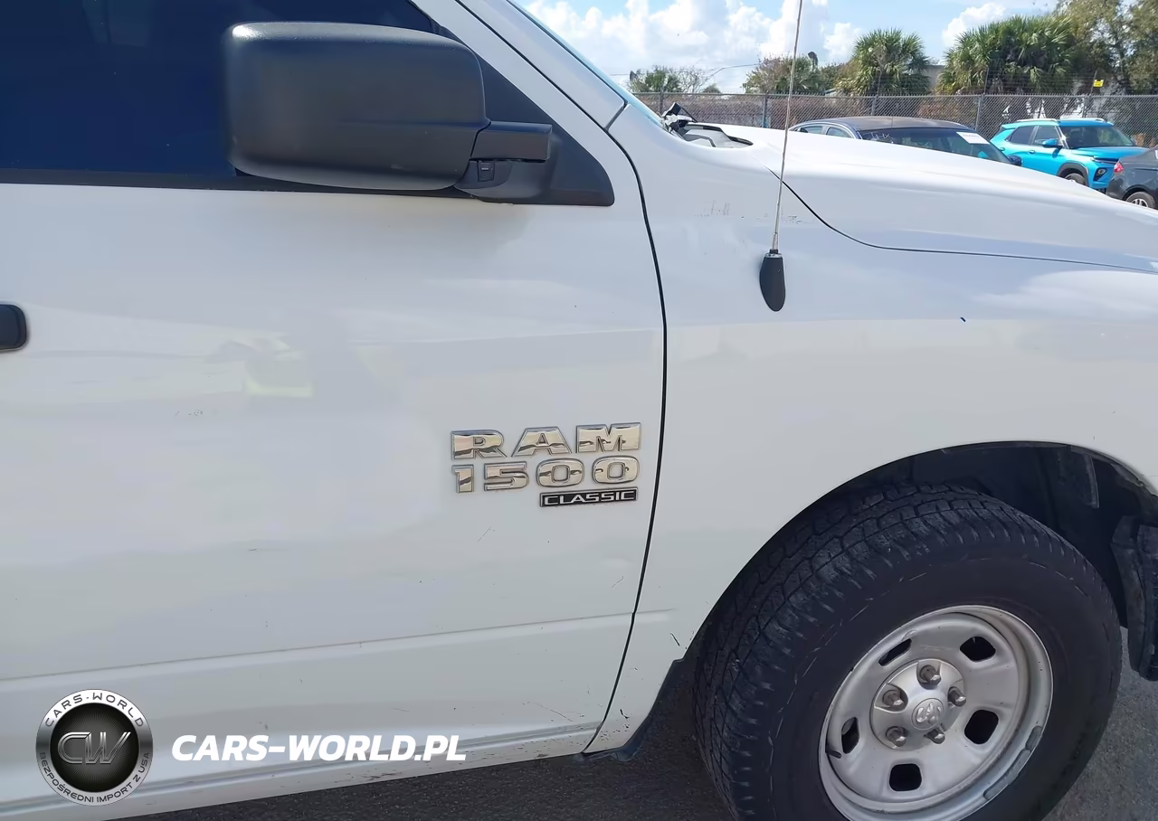 2019 Ram 1500 Classic Tradesman 4X4 6'4 Box VIN:1C6RR7FG1KS656457 - 14