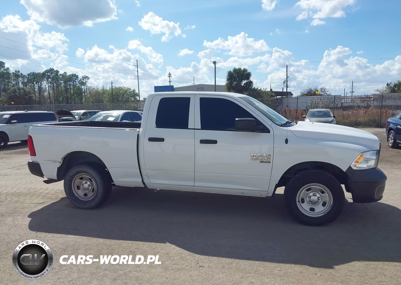 2019 Ram 1500 Classic Tradesman 4X4 6'4 Box VIN:1C6RR7FG1KS656457 - 17