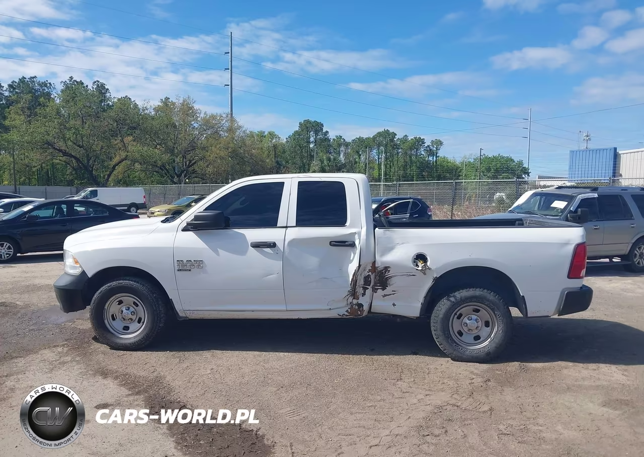 2019 Ram 1500 Classic Tradesman 4X4 6'4 Box VIN:1C6RR7FG1KS656457 - 18