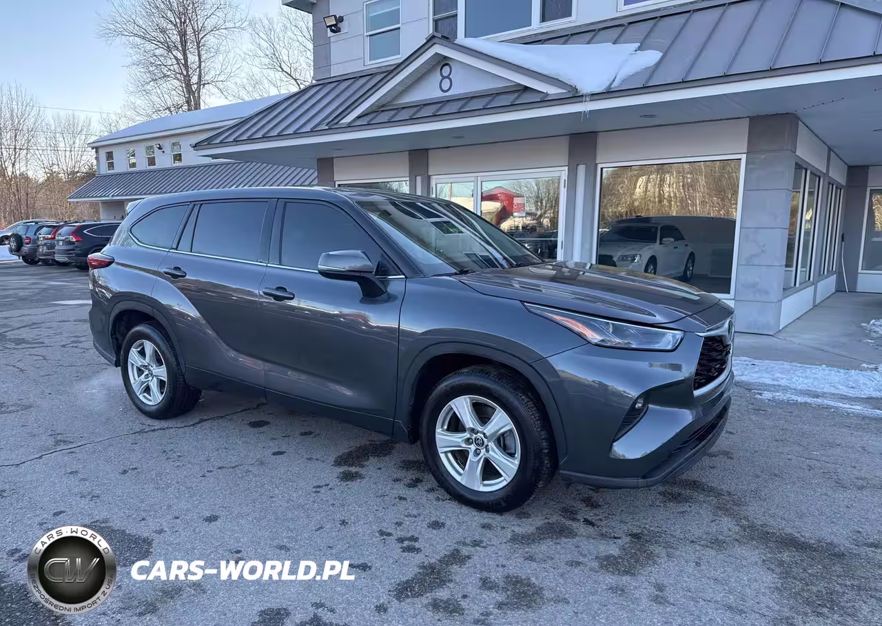 2022 Toyota Highlander L