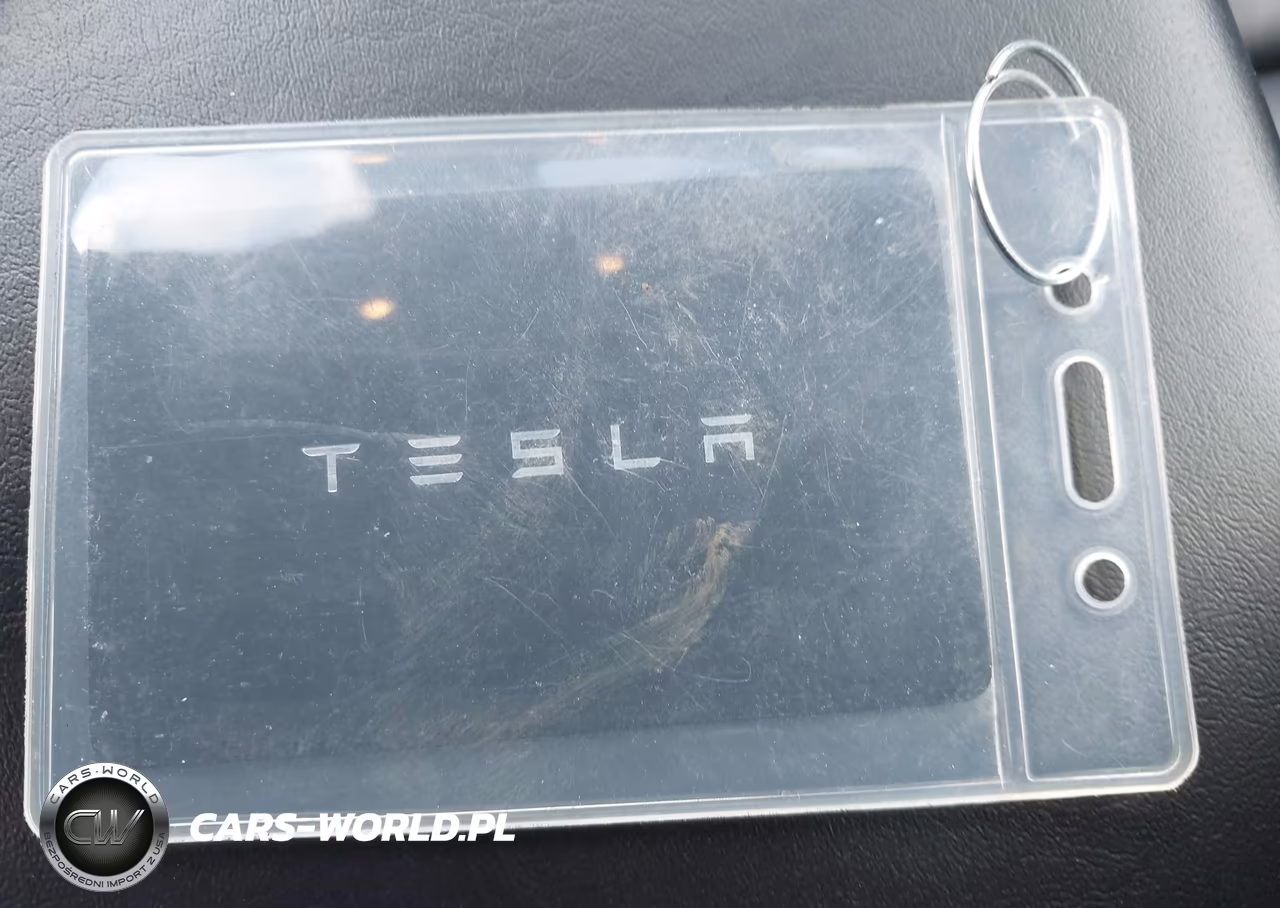 2021 Tesla Model Y Long Range Dual Motor All-Wheel Drive VIN:5YJYGDEE7MF305139 - 11