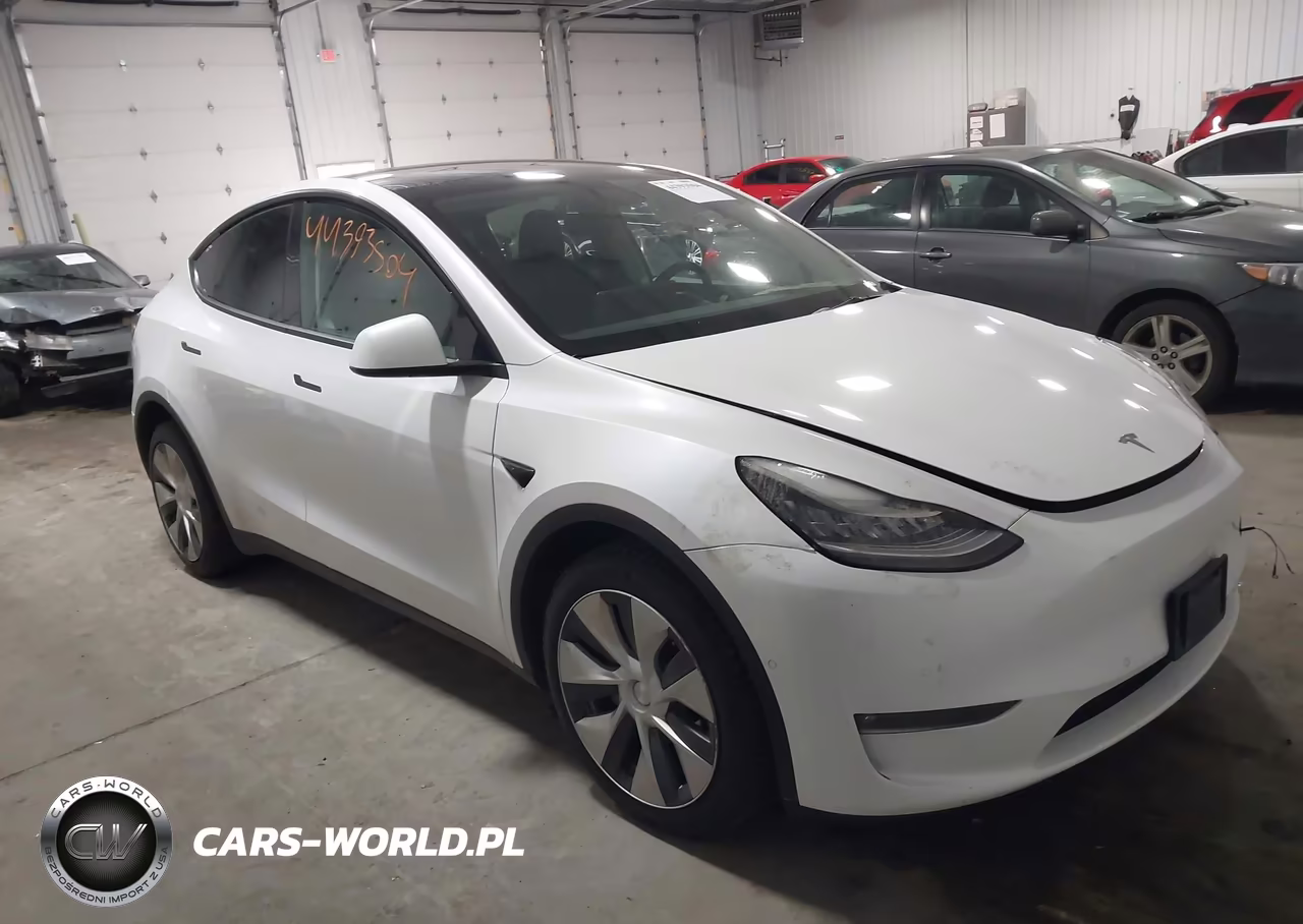 2022 Tesla Model Y Long Range Dual Motor All-Wheel Drive