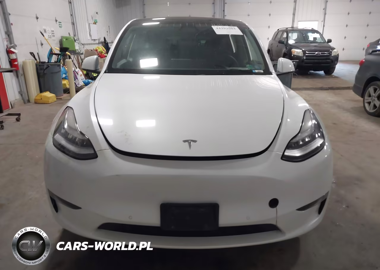 2022 Tesla Model Y Long Range Dual Motor All-Wheel Drive VIN:7SAYGDEE1NF357371 - 11