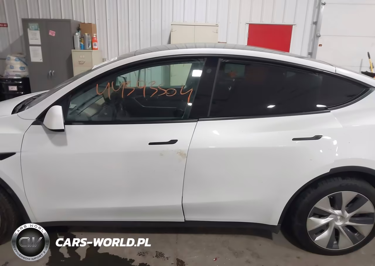 2022 Tesla Model Y Long Range Dual Motor All-Wheel Drive VIN:7SAYGDEE1NF357371 - 13